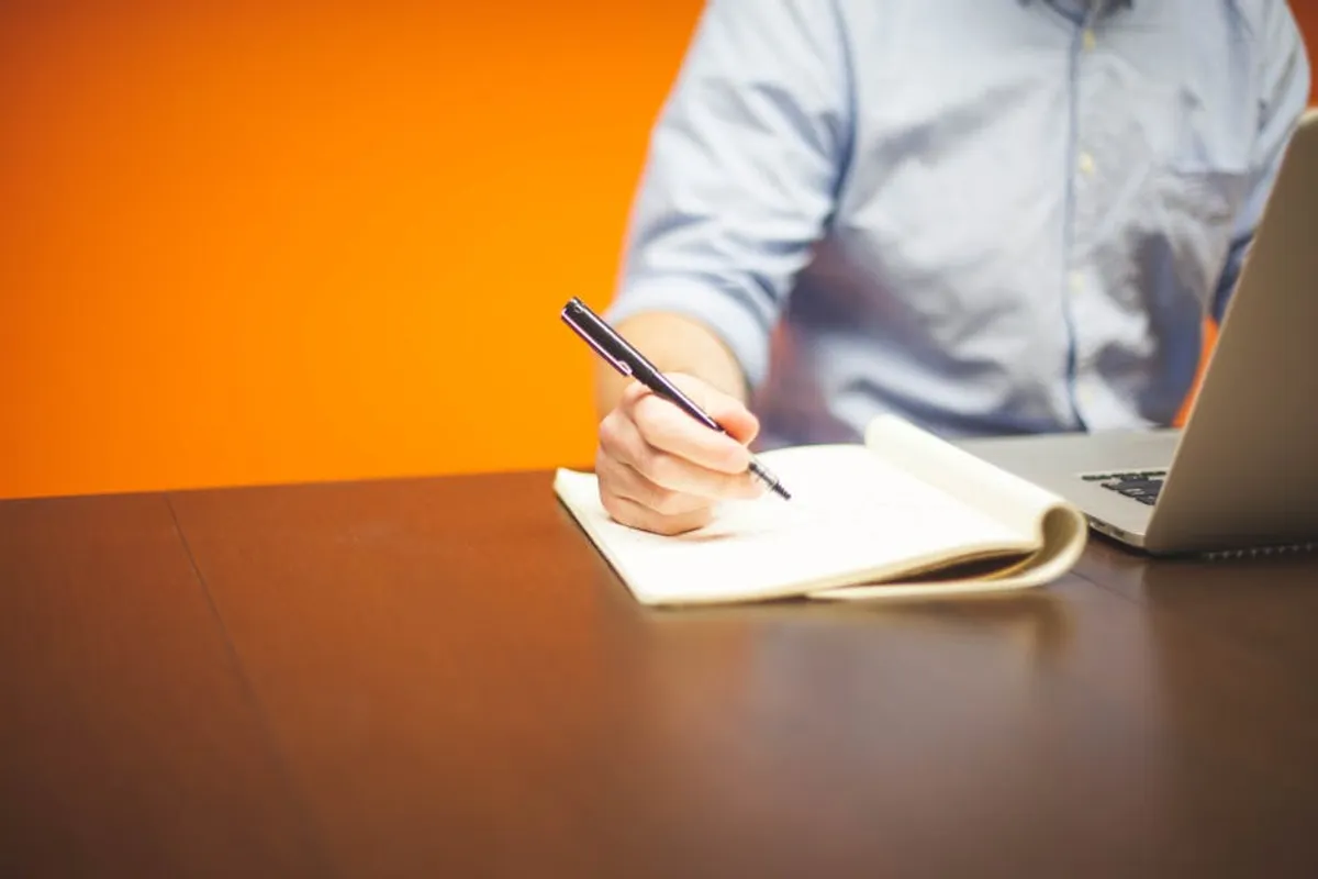How to Write About Funny Exchange in a Way That Feels Natural: For Founders